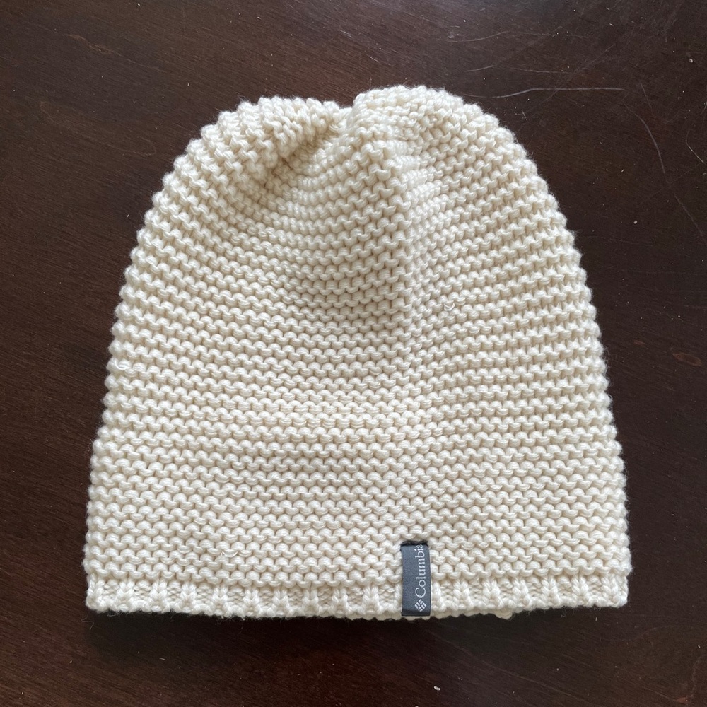 Columbia Cream Beanie - New w/o Tags